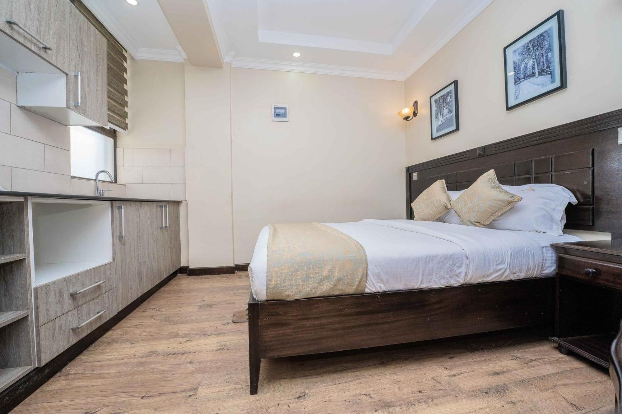 Hemak Suites Nairobi Luaran gambar