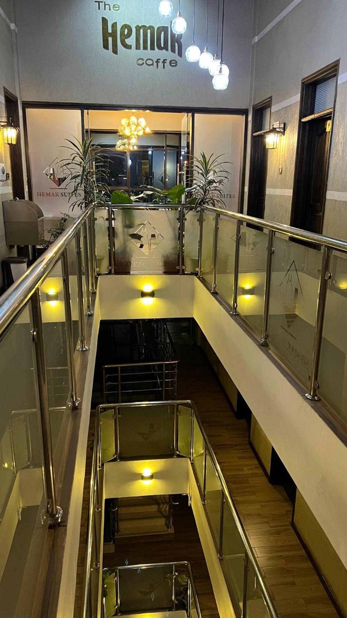 Hemak Suites Nairobi Luaran gambar