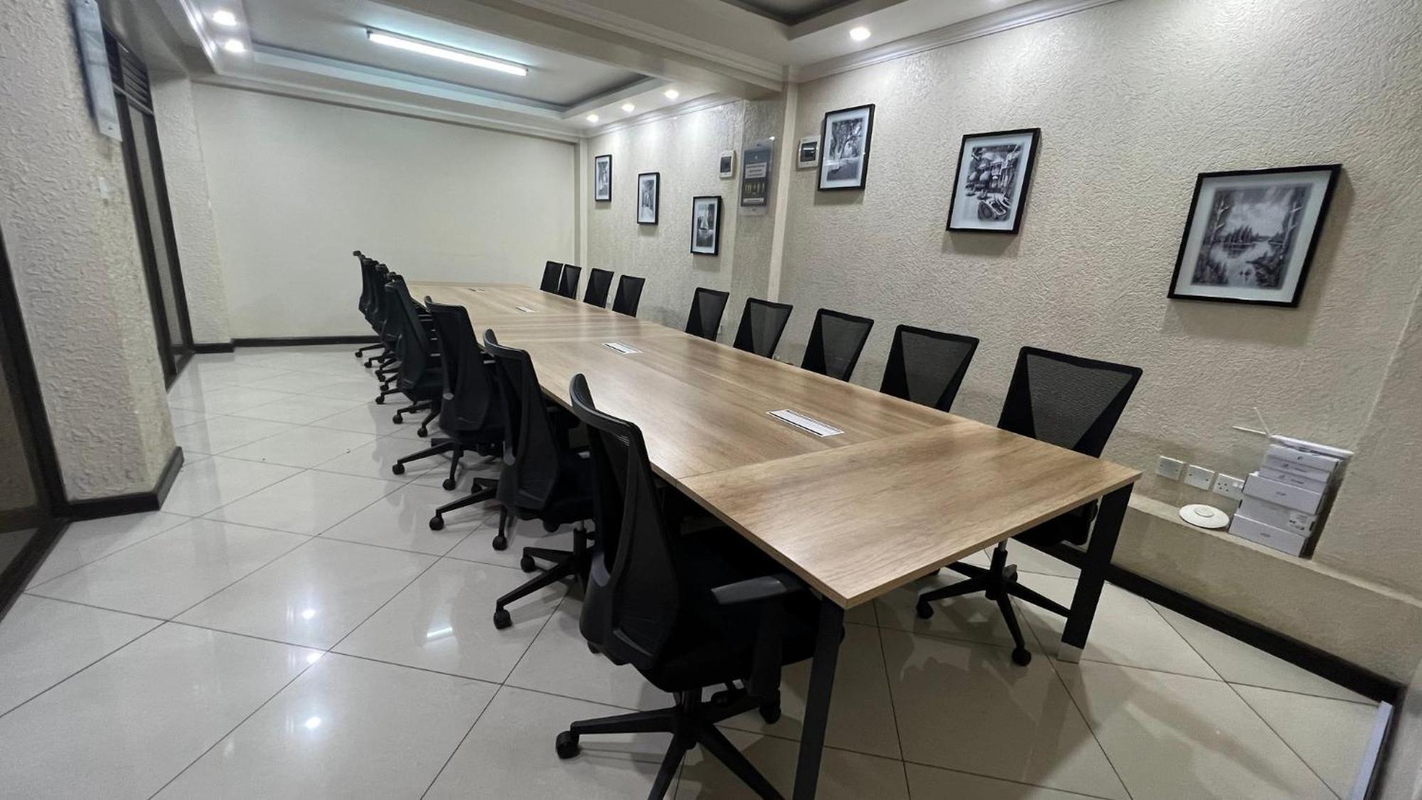 Hemak Suites Nairobi Luaran gambar