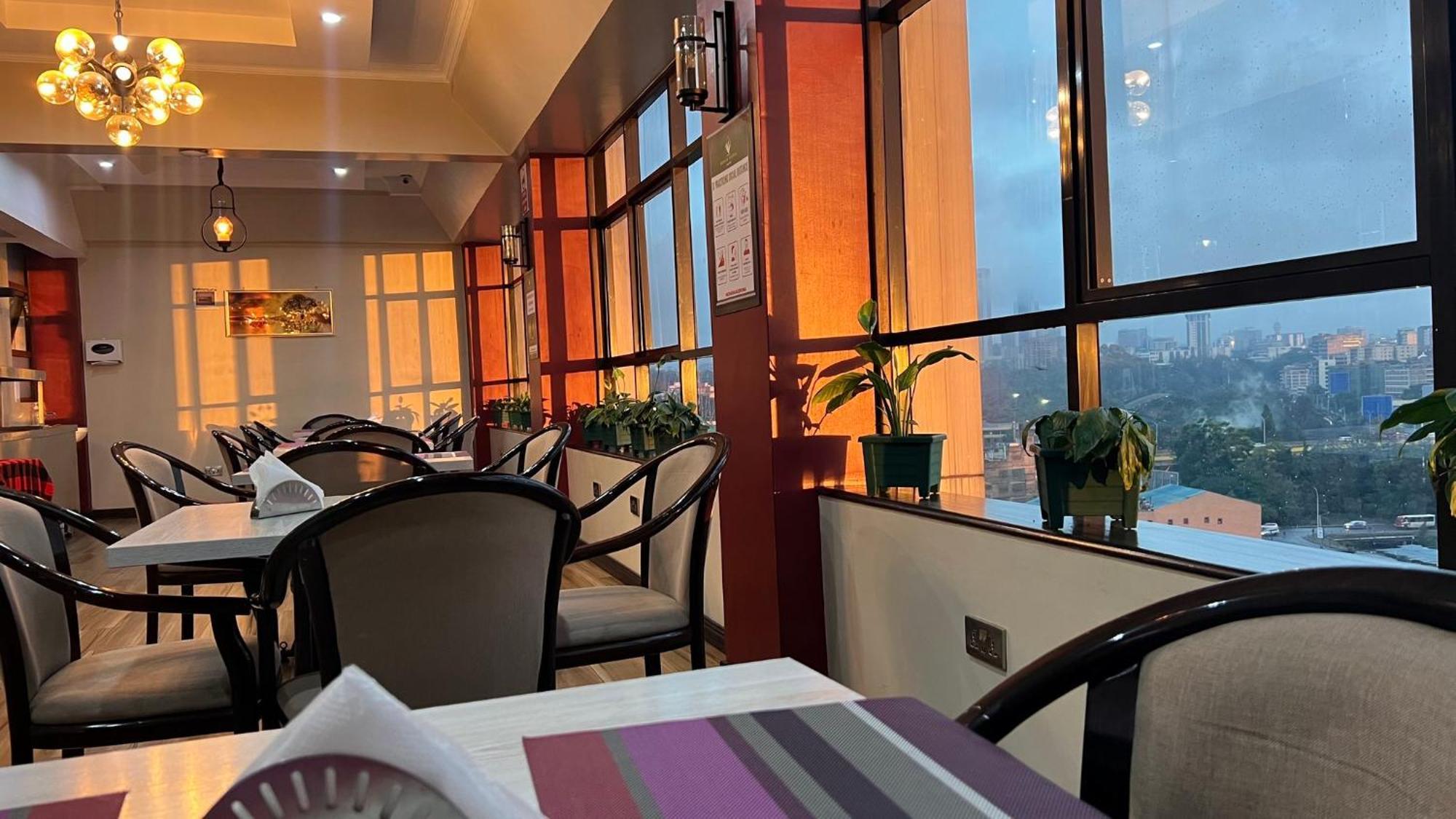 Hemak Suites Nairobi Luaran gambar