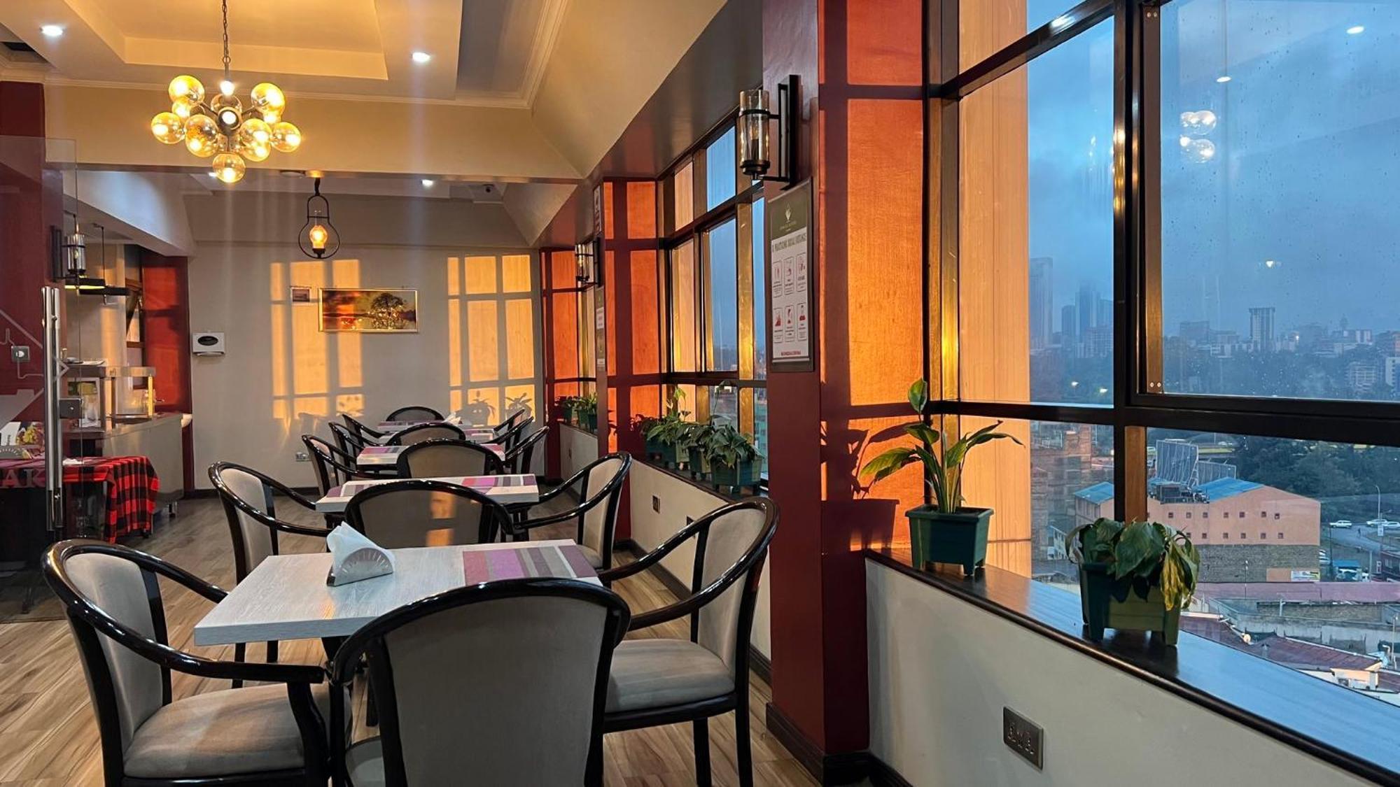 Hemak Suites Nairobi Luaran gambar